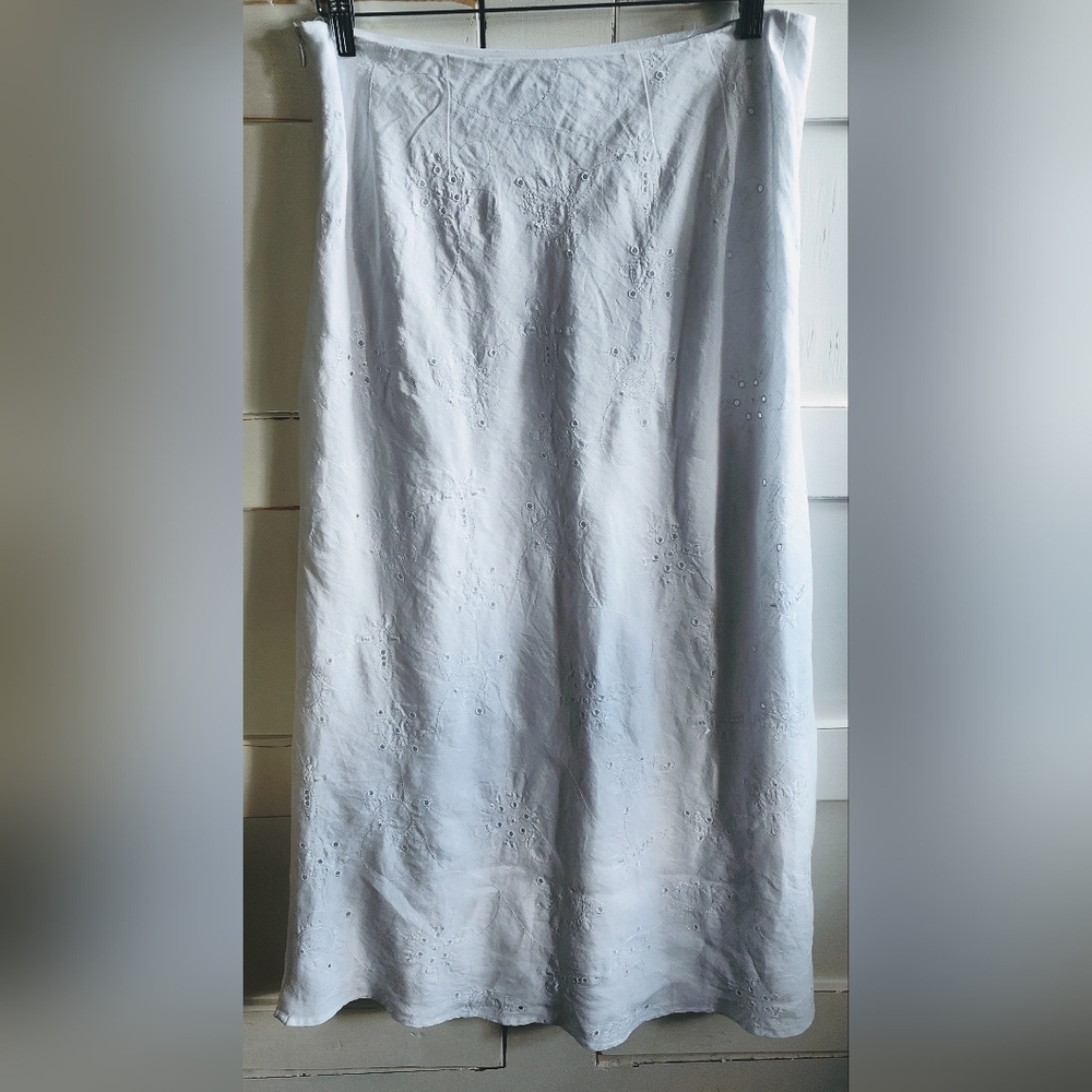 Willi Smith Women's White Linen Eyelet A Line Tomato Girl Summer Maxi Skirt | 6 - Picture 2 of 5